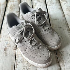 Nike Air Force 1 Lo ‘07 women’s size 8.5 Lt Iron/LT Orewood